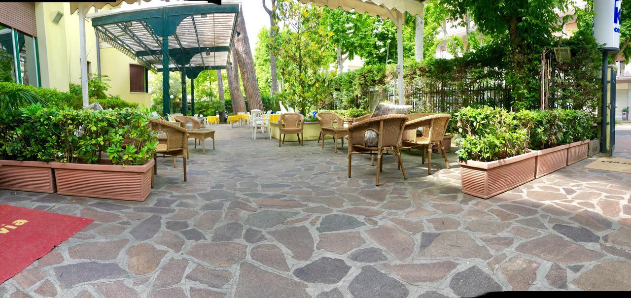 Hotel K2 Cervia 3 Stelle Sup エクステリア 写真